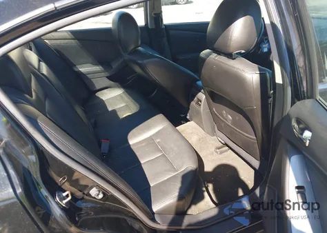 2010 Nissan Altima 2.5 S z USA, uszkodzony, nr VIN 1N4AL2AP1AN499632